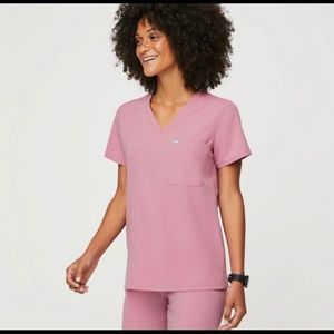 FIGS Women's Catarina Scrub Top CHALK PINK XS NWOT